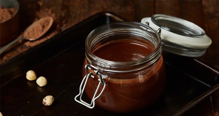 The Magic of Chocolate Spreads: The Art of Making Delicious at the Chocolate Academy